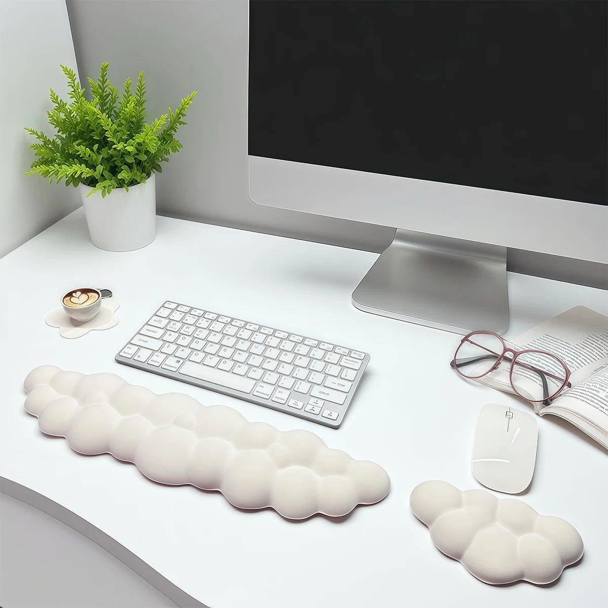 3pcs Cloud Keyboard Wrist Rest Set, Cloud Wrist Rest with Non-Slip Base, Desktop Floral Coaster, Suitable for Keyboard Wrist Pad